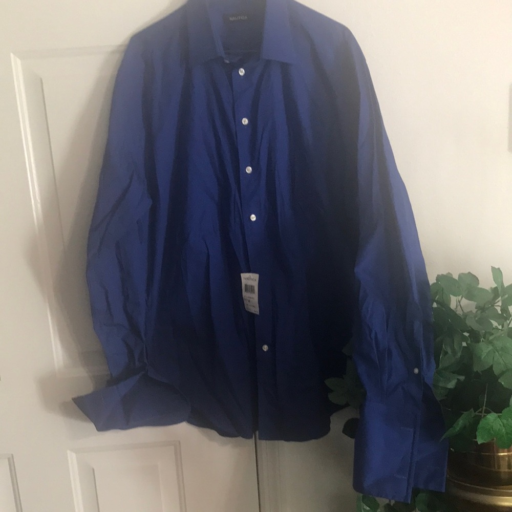 NAUTICA Button up Shirt 🎈.  16.5/ 36/37